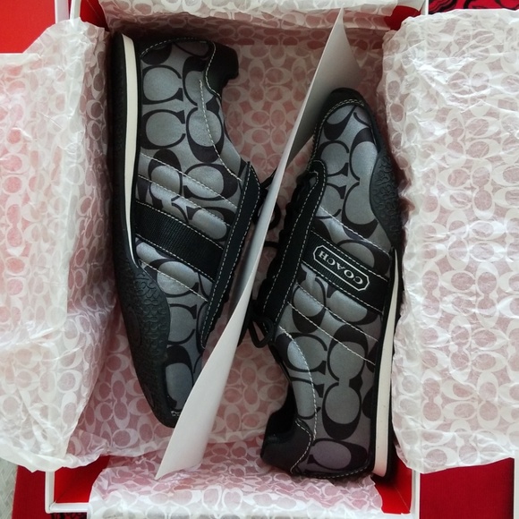Coach black signature print sneakers Kirby 5.5 new in box - Picture 2 of 8